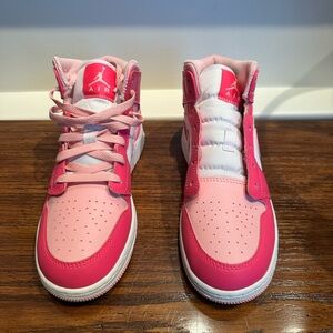 Jordan 1 Mid Fierce Pink GS Size 5.5